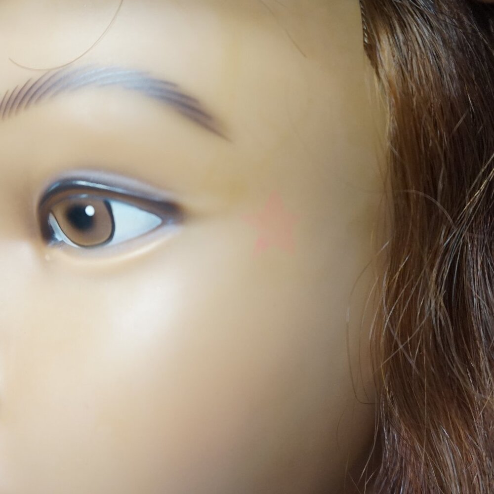 Mannequin Head with Human Hair - Picture 10 of 12